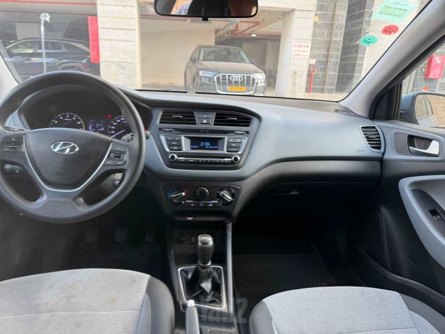 יונדאי i20