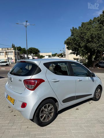 יונדאי i10