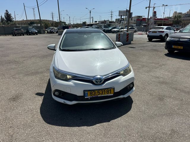 טויוטה אוריס