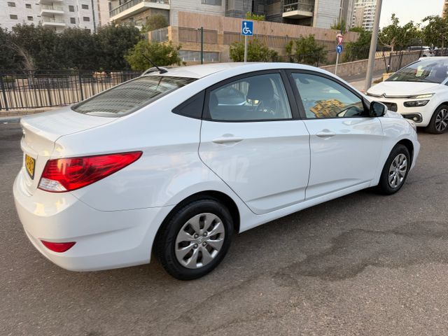 יונדאי אקסנט i25