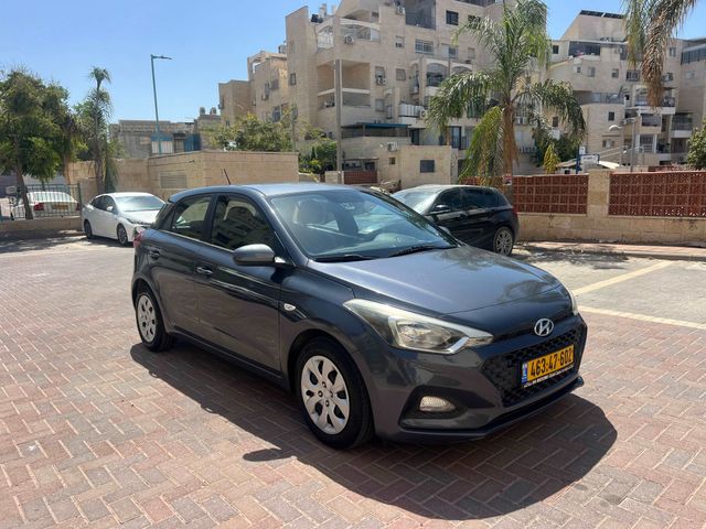 מודעת רכב יונדאי i20