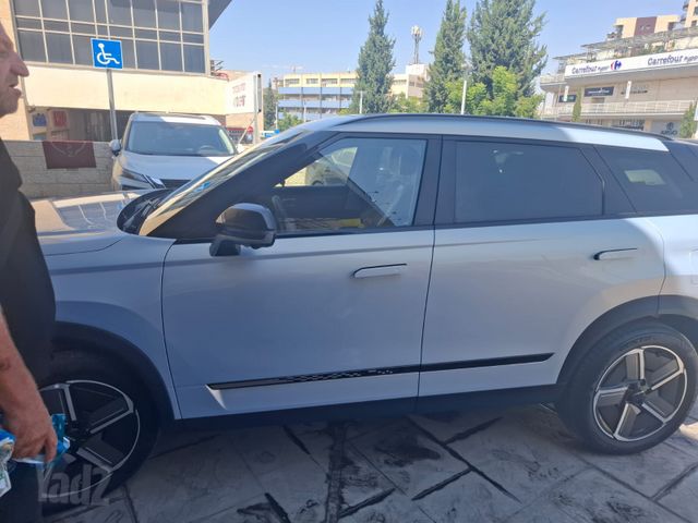 מודעת רכב ג'אקו J7