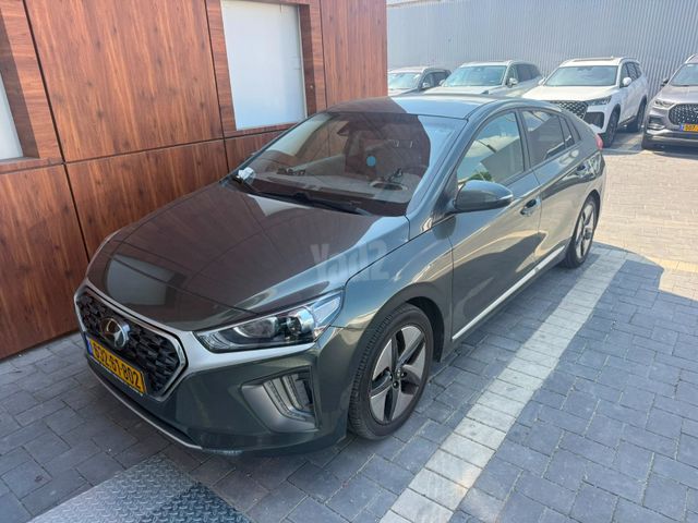 יונדאי איוניק