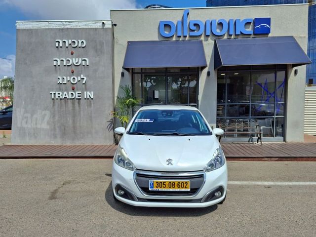 פיג'ו 208