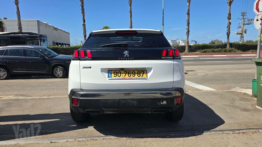 פיג'ו 3008