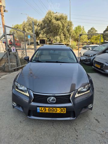 לקסוס GS