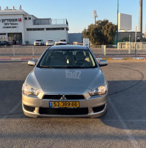 מיצובישי לנסר