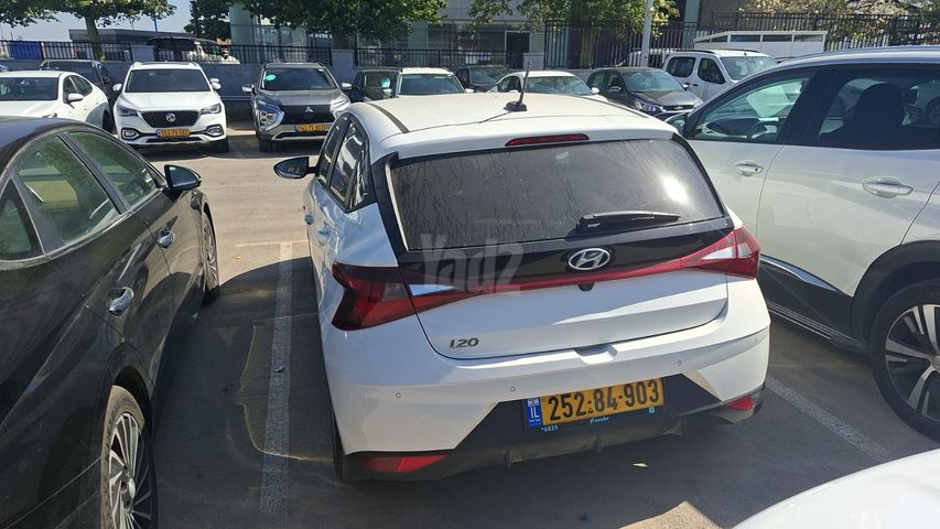 יונדאי i20
