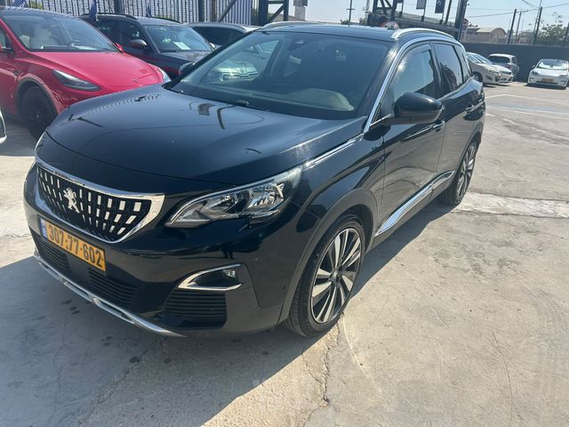 פיג'ו 3008