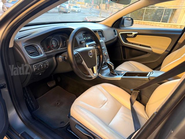 וולוו S60
