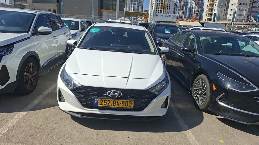 מודעת רכב יונדאי i20