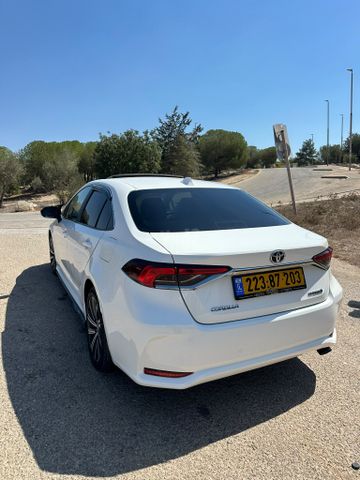 טויוטה קורולה
