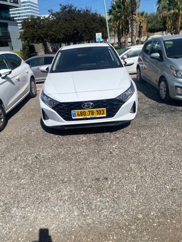 יונדאי i20