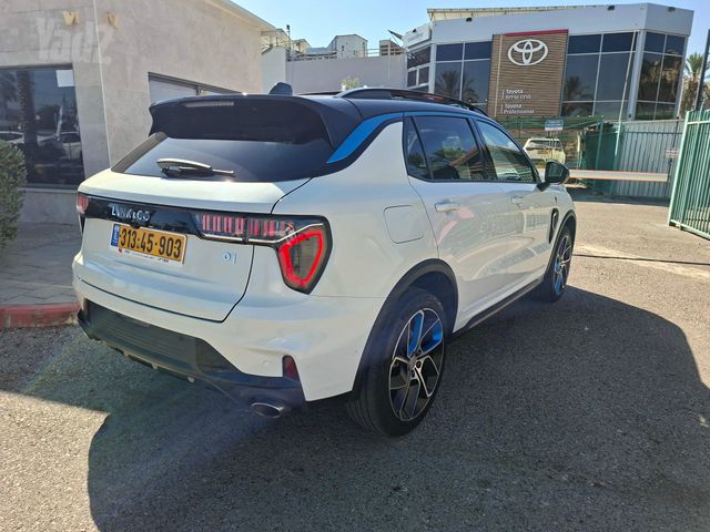 לינק אנד קו 01