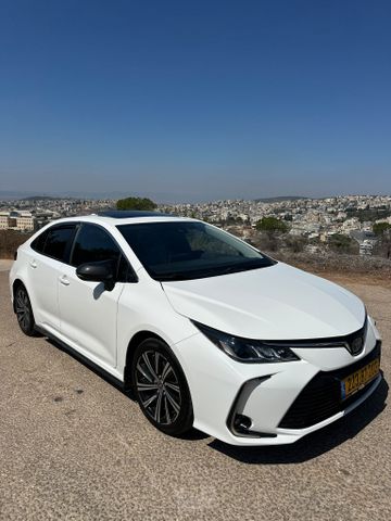 טויוטה קורולה