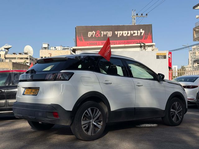 פיג'ו 3008