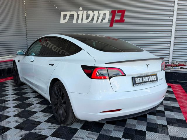 טסלה מודל 3