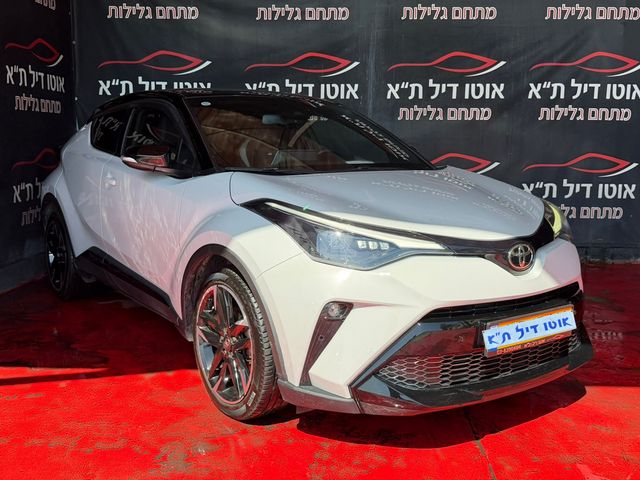 טויוטה C-HR