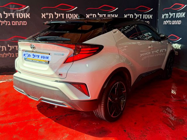 טויוטה C-HR