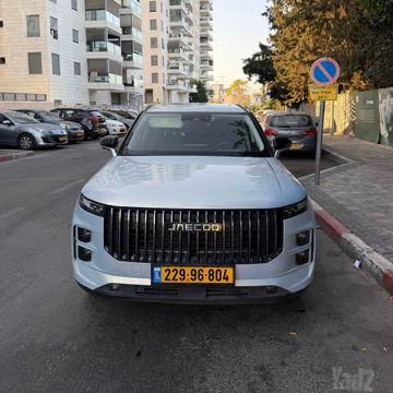 ג'אקו J7