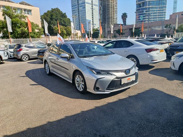 מודעת רכב טויוטה קורולה