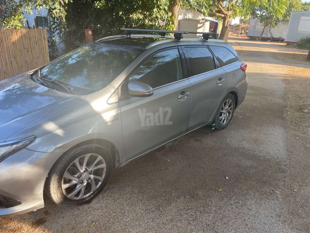 טויוטה אוריס