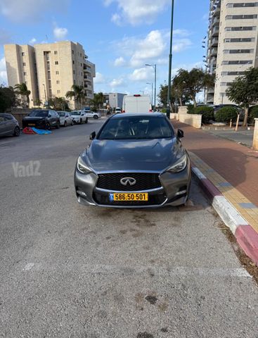 אינפיניטי Q30