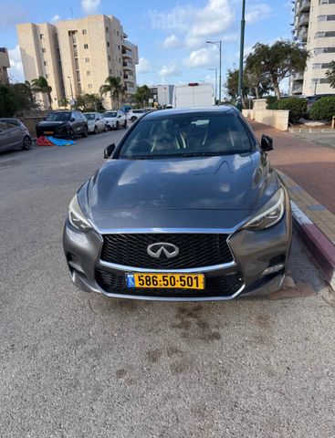 אינפיניטי Q30