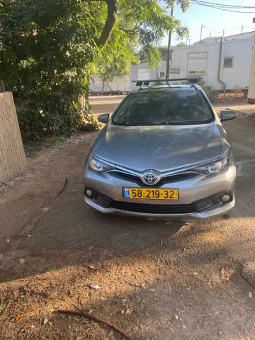 מודעת רכב טויוטה אוריס