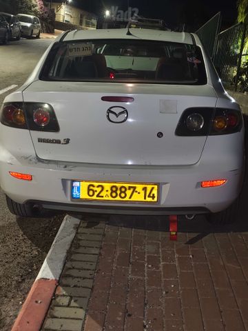 מאזדה 3