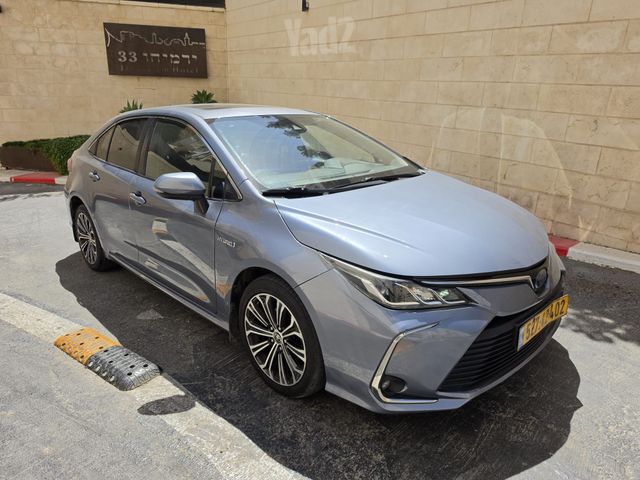 מודעת רכב טויוטה קורולה