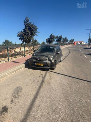 מודעת רכב טויוטה אייגו