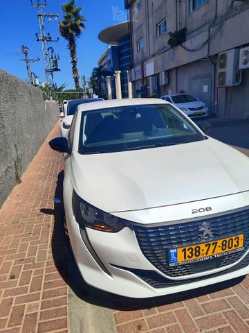 פיג'ו 208