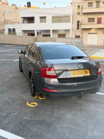 סקודה אוקטביה