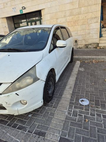 מיצובישי גרנדיס