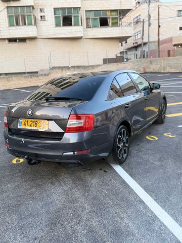 סקודה אוקטביה