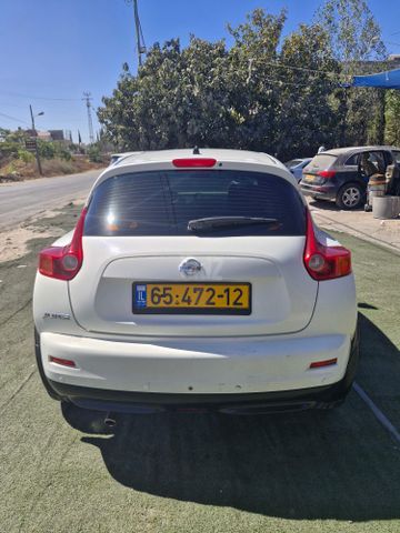 ניסאן ג'וק