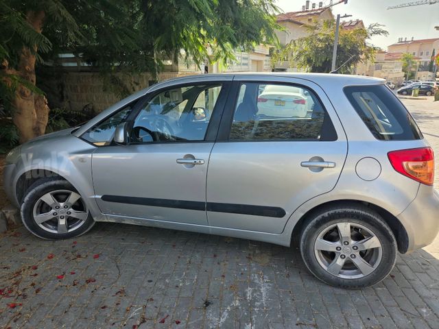 סוזוקי SX4