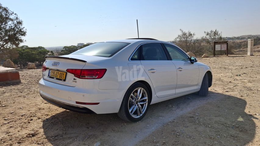 אאודי A4