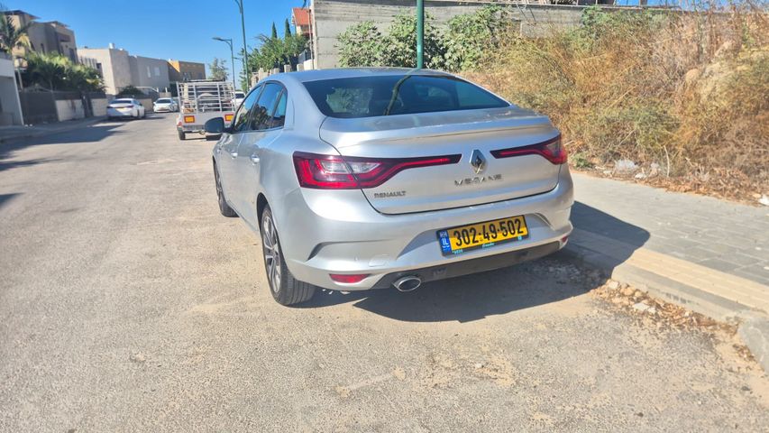רנו מגאן