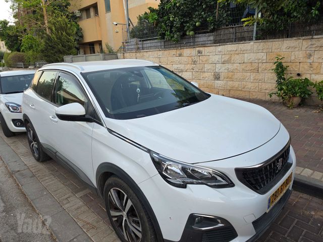פיג'ו 3008