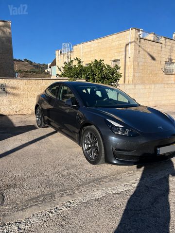 טסלה מודל 3