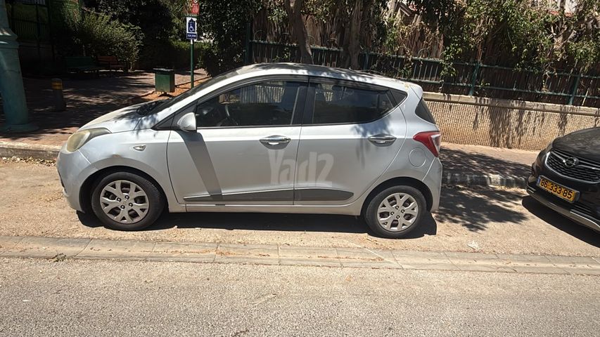 יונדאי i10