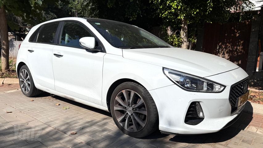 יונדאי i30