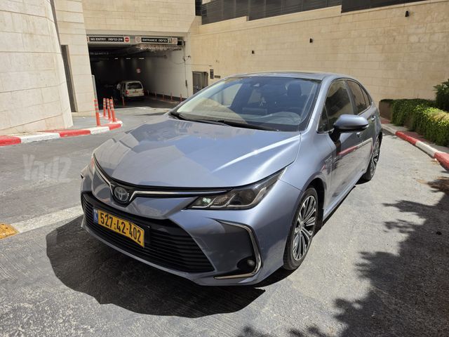 טויוטה קורולה