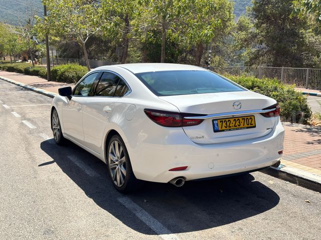 מאזדה 6