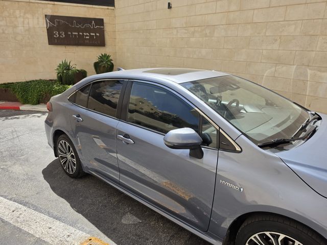 טויוטה קורולה