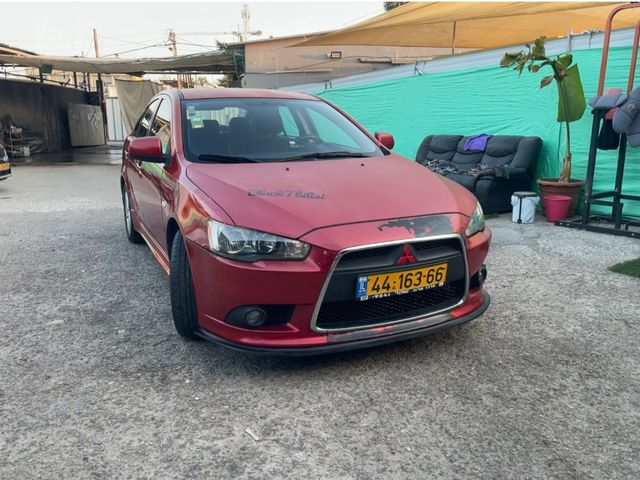 מיצובישי לנסר