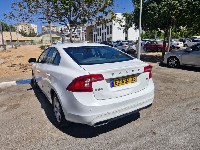 וולוו S60