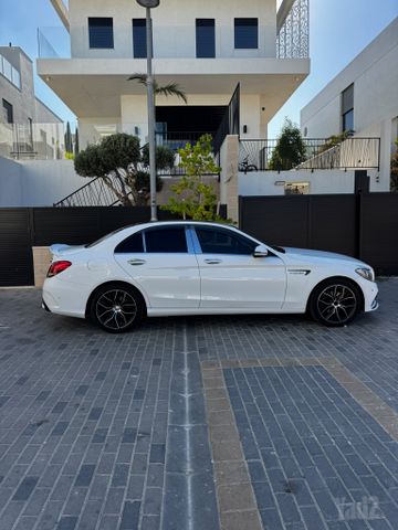 מודעת רכב מרצדס-בנץ C-class